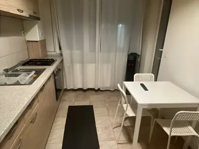 loc de luat masa bucătărie apartament inchiriere Sector 5 București